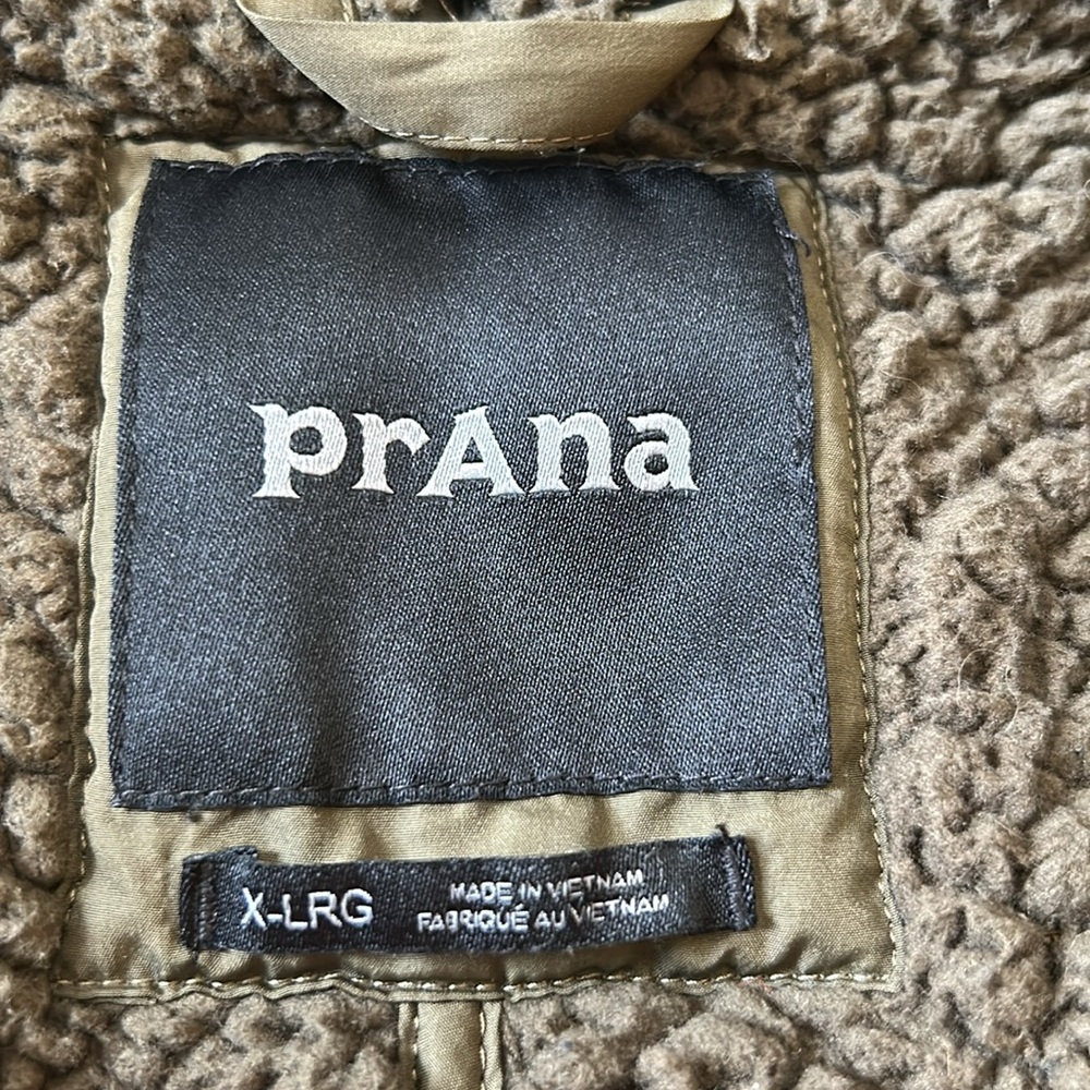 Prana green vest Xl - Picture 2 of 7